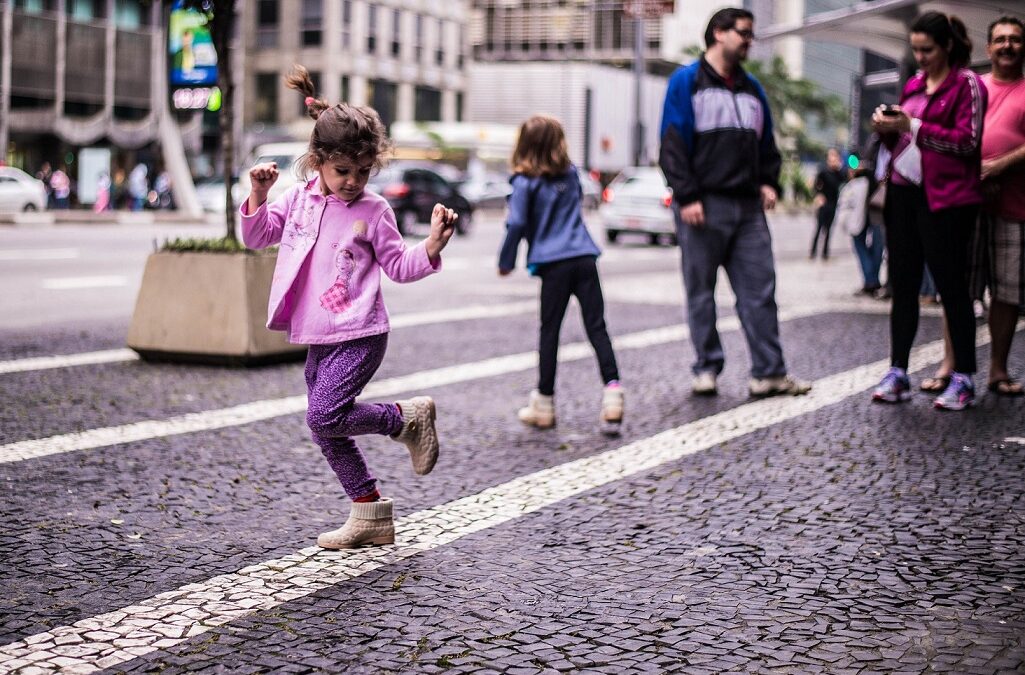 Psicología ambiental aplicada a entornos urbanos